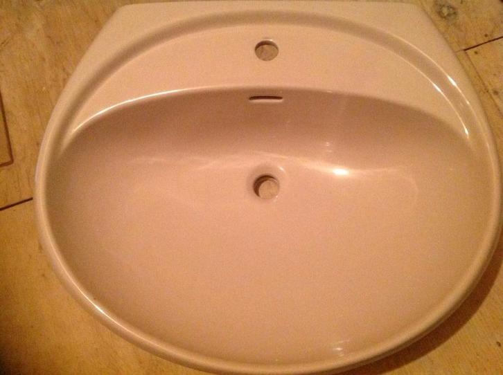 te koop mooie z.g.a.n. grote keramische beige/camel wastafel, Doe-het-zelf en Verbouw, Sanitair, Zo goed als nieuw, Wastafel, Steen