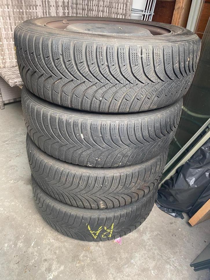Setje 15 inch stalen velgen winterbanden 185/65R15 Hankook, Auto-onderdelen, Remmen en Aandrijving, Hyundai, Gebruikt, Ophalen