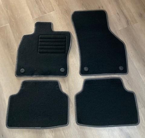 Mattenset voor een Skoda Octavia Combi type 3, Auto-onderdelen, Interieur en Bekleding, Skoda, Nieuw, Ophalen of Verzenden