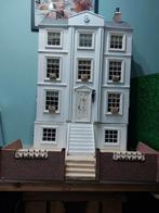 poppenhuis op schaal 1:12. Met kelder, Ophalen of Verzenden, Gebruikt, Poppenhuis