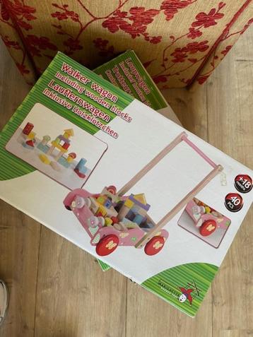 loopwagen roze inclusief houten blokken beschikbaar voor biedingen
