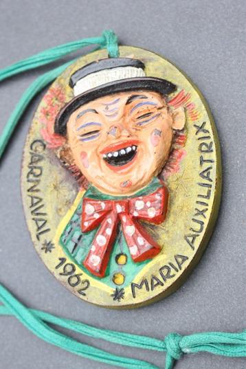 Mooie oude carnavalsmedaille Maria Auxiliatrix 1962 Venlo beschikbaar voor biedingen