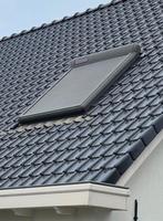 VELUX GGU SK06 Incl. SOLAR Rolluik Kunststof 114x118 HR++, Doe-het-zelf en Verbouw, Glas en Ramen, Ophalen, Dubbelglas, 80 tot 120 cm