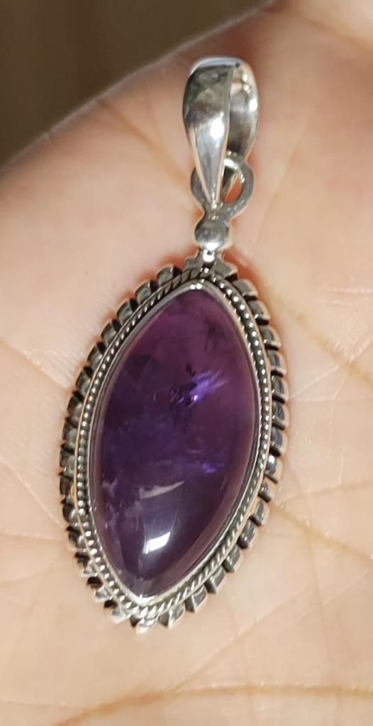 Zilveren hanger met natuurlijke Amethist steen zilver 925, Sieraden, Tassen en Uiterlijk, Kettinghangers, Nieuw, Zilver, Paars