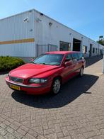 Volvo 2001 Rood 2.4 170pk 7 zitplaatsen airco, Voorwielaandrijving, Stof, 1800 kg, Particulier