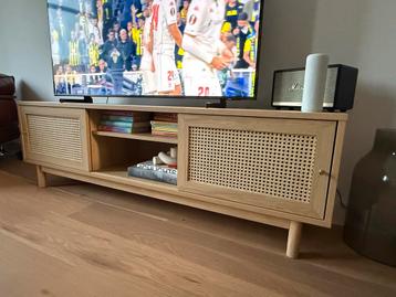 JYSK Halmstad TV meubel - Zo goed als nieuw! beschikbaar voor biedingen