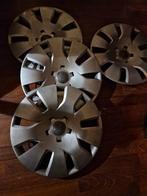 te koop een mooie wieldoppen van AUDI15 inch voor 25 euro, Auto diversen, Wieldoppen, Ophalen of Verzenden, Zo goed als nieuw