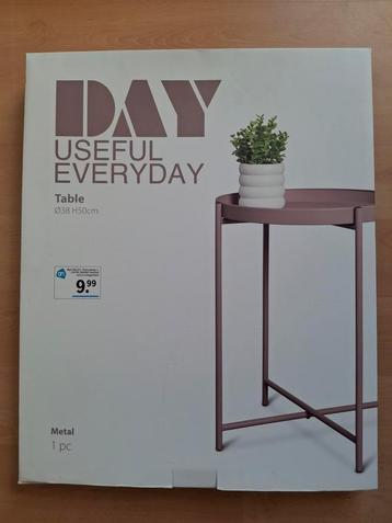 Metalen Bijzettafel - Nieuw in Doos beschikbaar voor biedingen