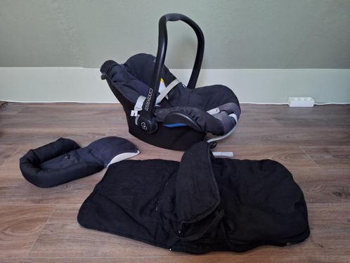 Maxi cosi autostoeltje kinderzitje met diverse accessoires, Kinderen en Baby's, Autostoeltjes, Gebruikt, Maxi-Cosi, Autogordel
