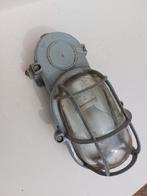 Oude industriële Wandlamp/Stallamp, Antiek en Kunst, Antiek | Lampen, Ophalen of Verzenden
