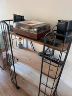 Open kast met houten planken en metalen frame, Ophalen, Gebruikt