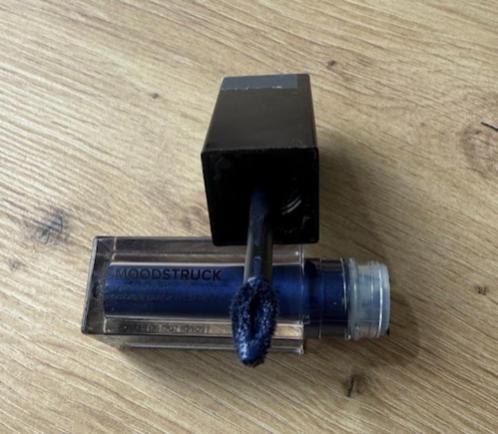 Younique - Vloeibare oogschaduw - Rambunctious Indigo, Sieraden, Tassen en Uiterlijk, Uiterlijk | Cosmetica en Make-up, Zo goed als nieuw