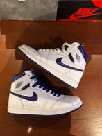 Jordan 1 Court Purple W EU39, Overige kleuren, Ophalen of Verzenden, Sneakers of Gympen, Gedragen