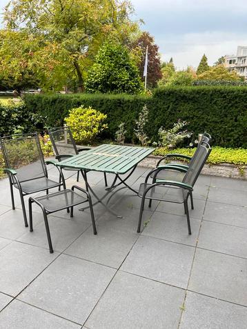 Tuinset met 4 stoelen - Gebruikt beschikbaar voor biedingen