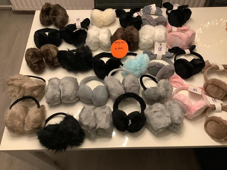 partij super leuke oorwarmers voor bodemprijsje (P-248), Diversen, Rommelmarktspullen, Ophalen of Verzenden