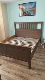 Ikea Hemnes bed 160x200 grijsbruin + lattenbodems, Huis en Inrichting, Ophalen, Gebruikt, Bruin, Tweepersoons