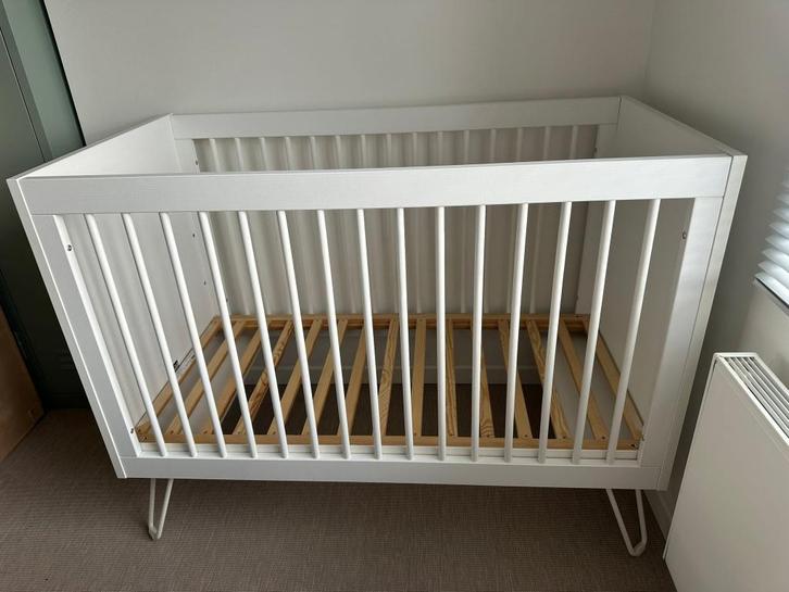 Childwood (by childhome) wit babybedje 70x140, Kinderen en Baby's, Babywiegjes en Ledikanten, Zo goed als nieuw, Ledikant, Ophalen