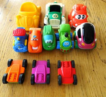 11 auto's 6,7,8,13 cm voor 10 euro beschikbaar voor biedingen
