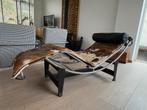 Designer Cassina LC4 Chaise Longue bekleding van koeienhuis, Huis en Inrichting, Banken | Sofa's en Chaises Longues, Ophalen, Zo goed als nieuw