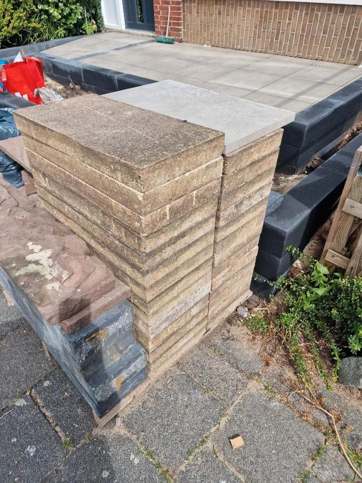 Tuintegels + Rode Stenen, Tuin en Terras, Tegels en Klinkers, Gebruikt, Terrastegels, Natuursteen, 5 tot 10 m², Ophalen