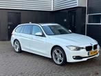 BMW 3-Serie 2.0 320D Touring Xdrive AUT 2013 Wit, Auto's, BMW, 1995 cc, Zwart, Wit, Diesel