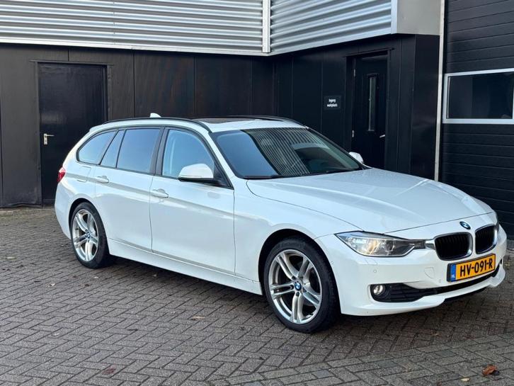 BMW 3-Serie 2.0 320D Touring Xdrive AUT 2013 Wit, Auto's, BMW, Particulier, 3-Serie, 4x4, ABS, Adaptive Cruise Control, Airbags