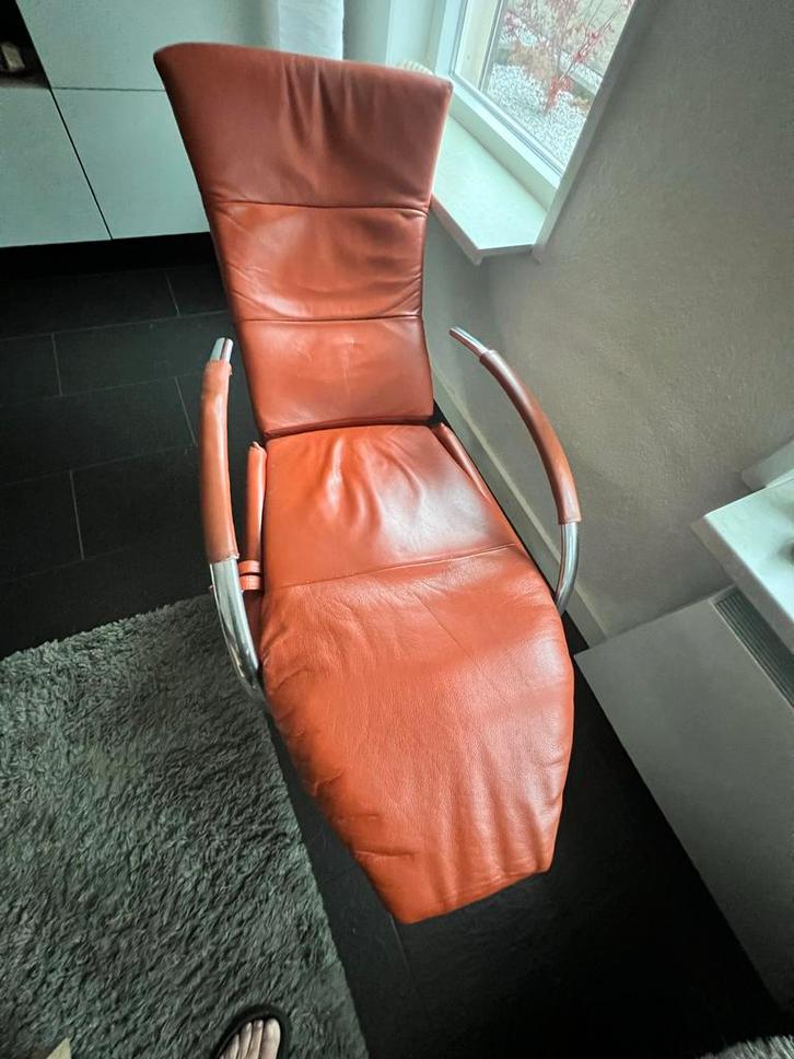 Lederen design stoel, Huis en Inrichting, Fauteuils, Gebruikt, Leer, 50 tot 75 cm, Minder dan 75 cm, Ophalen