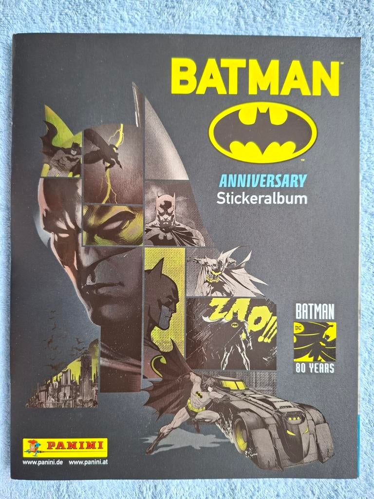 PANINI. BATMAN ANNIVERSARY STICKERALBUM. NIEUW. 2019. DUITS., Verzamelen, Film en Tv, Nieuw, Foto of Kaart, Ophalen of Verzenden