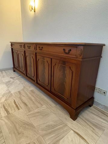 Dressoir vintage masief hout beubel. beschikbaar voor biedingen
