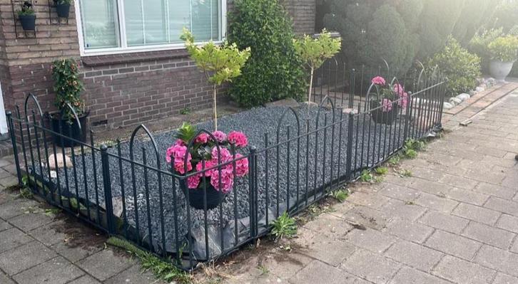 Steekhekwerk - Antraciet | €10,- per meter inclusief palen, Tuin en Terras, Tuinhekken en Hekwerk, Nieuw, Sierhekwerk, IJzer, Ophalen