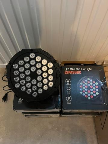 12x Led par 3in1 RGB met afstandsbediening beschikbaar voor biedingen