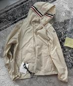 Moncleur Grimpeurs nieuwste kleur, Kleding | Heren, Jassen | Zomer, Moncler, Maat 48/50 (M), Beige, Nieuw