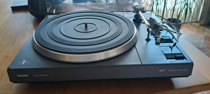 Philips 677 Direct Control Platenspeler - Voor de Liefhebber, Audio, Tv en Foto, Platenspelers, Gebruikt, Platenspeler, Philips