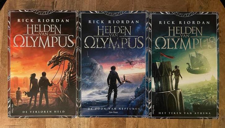 Helden van Olympus - Deel 1 t/m 3 - Rick Riordan, Boeken, Fantasy, Gelezen, Ophalen of Verzenden
