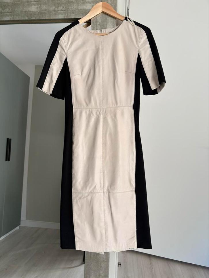 Mooie echt lederen jurk, Kleding | Dames, Jurken, Gedragen, Maat 38/40 (M), Wit, Knielengte, Ophalen of Verzenden
