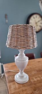 Tafellamp met Rotan Kap, Huis en Inrichting, Ophalen of Verzenden