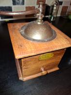 Oude Peugeot Koffiemolen, Ophalen of Verzenden