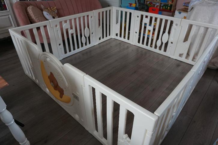 grote grondbox / box kunststof wit met beer, Kinderen en Baby's, Boxen, Zo goed als nieuw, Vierkant, Ophalen