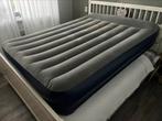 Bestway luchtbed 150 x 200 cm met motor, Ophalen of Verzenden, Zo goed als nieuw