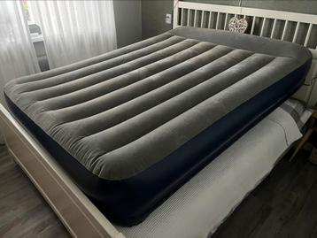 Bestway luchtbed 150 x 200 cm met motor beschikbaar voor biedingen