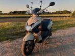 Mooie peugeot kisbee 50cc 4takt, Fietsen en Brommers, Scooters | Peugeot, Ophalen, Zo goed als nieuw, Overige modellen