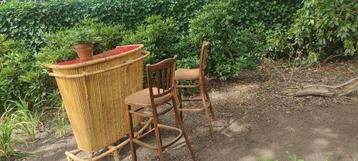Rotan tiki bar beschikbaar voor biedingen