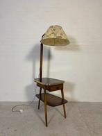 Lamp staande lamp vintage retro nachtkastje tafeltje, Huis en Inrichting, Lampen | Vloerlampen, Ophalen, Minder dan 100 cm