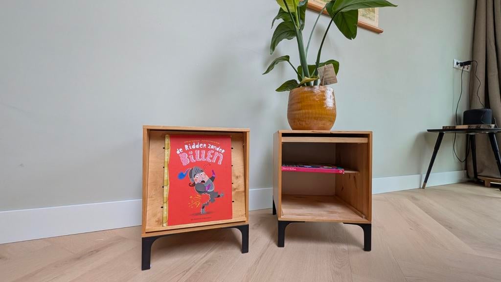 Vintage IKEA Norrebo Boekenkastje of nachtkastje, Huis en Inrichting, Slaapkamer | Nachtkastjes, Ophalen, Gebruikt, Minder dan 45 cm