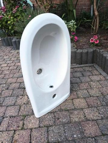 Zeer nette Bidet beschikbaar voor biedingen