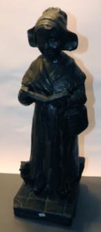 Beeld Lezende vrouw, Antiek en Kunst, Ophalen of Verzenden