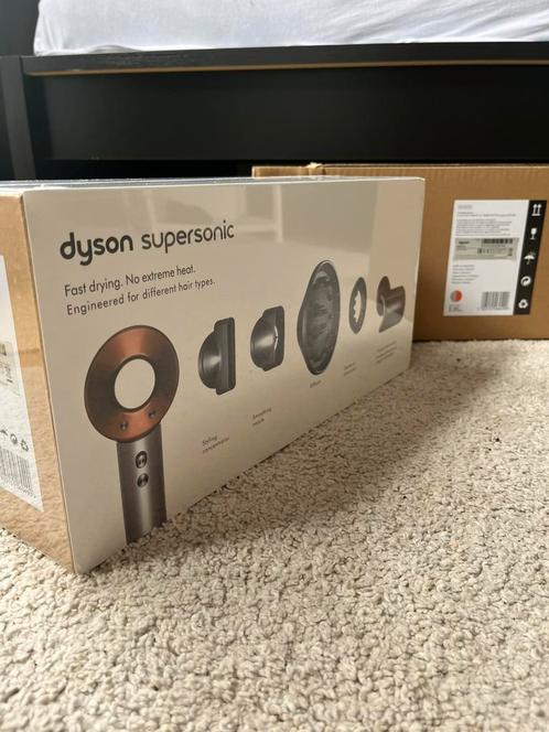 Dyson hd08 föhn, Sieraden, Tassen en Uiterlijk, Uiterlijk | Haarverzorging, Zo goed als nieuw, Föhn of Haardroger, Ophalen of Verzenden