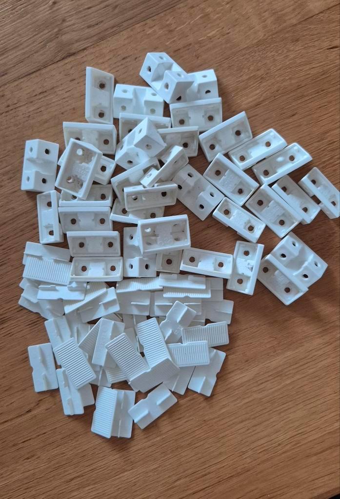 Hoekverbinder 43mm Wit - 35 stuks, Doe-het-zelf en Verbouw, Hang- en Sluitwerk, Nieuw, Overige typen, Overige materialen, Ophalen of Verzenden