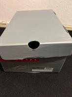 Prada Silk Metal Wav maat 39, Overige kleuren, Ophalen of Verzenden, Sneakers of Gympen, Gedragen