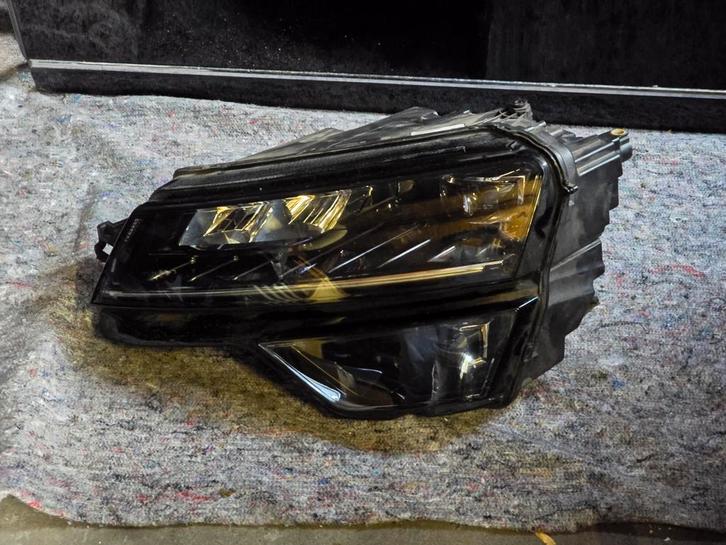 Skoda Karoq LED Koplamp Links (2017-2022), 57B941015F, Auto-onderdelen, Verlichting, Skoda, Ophalen of Verzenden